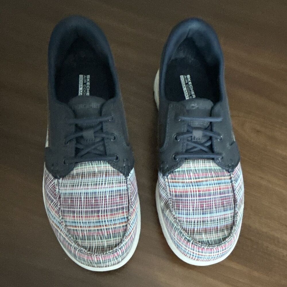 Skechers On-The-Go GOga Mat Comfort Plaid Navy Textile Lace-Up Sneaker 9.5